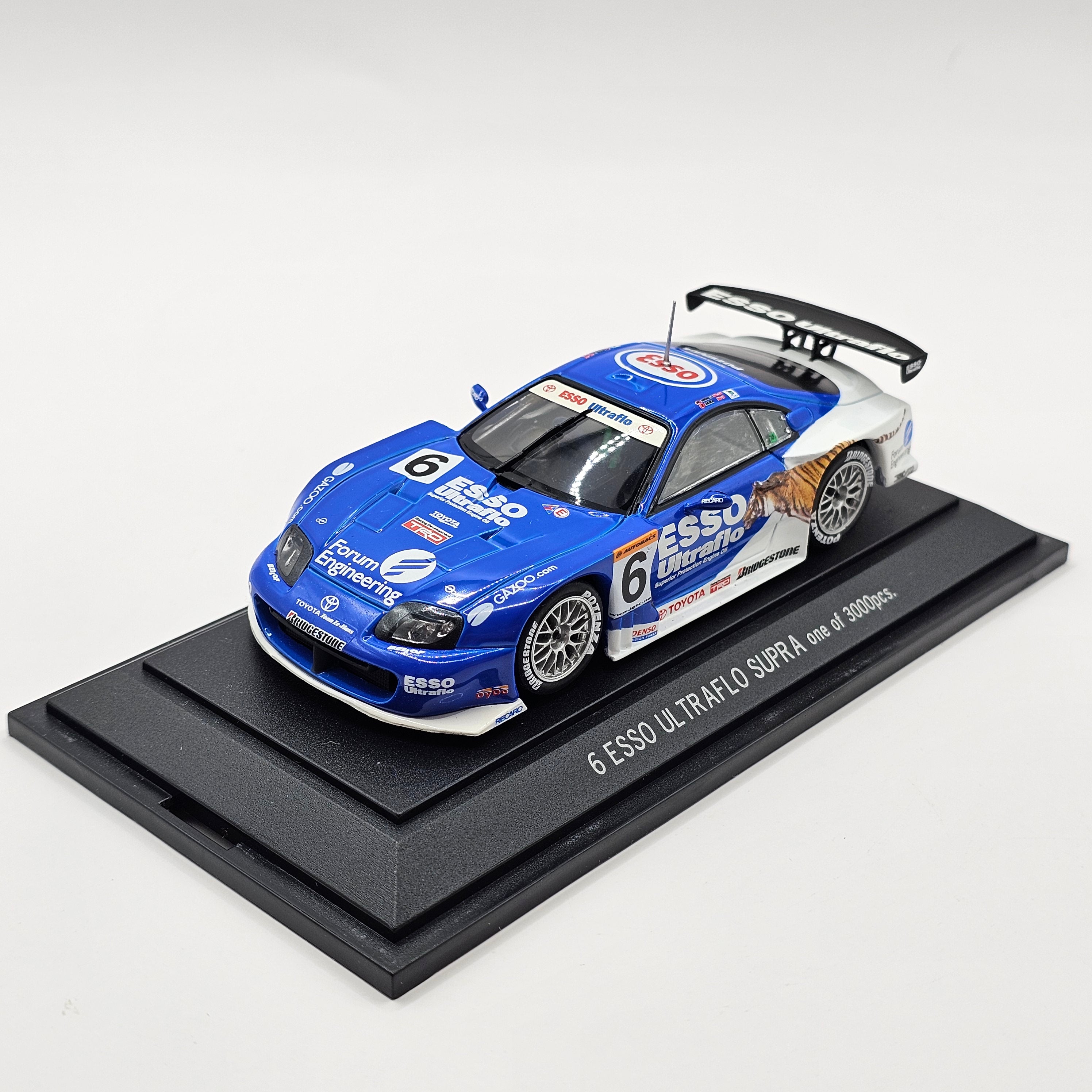 EBBRO Toyota Supra #6 Esso Toyota Team LeMans 2004 JGTC GT500 1/43 Sca