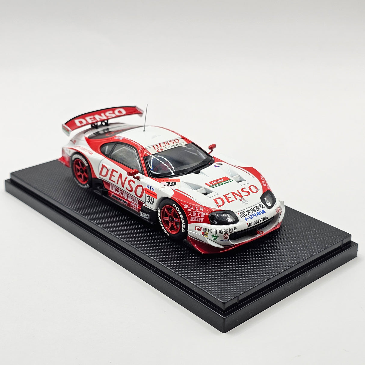 EBBRO Toyota Supra #39 Denso Team SARD Super GT GT500 2005 1/43 Scale