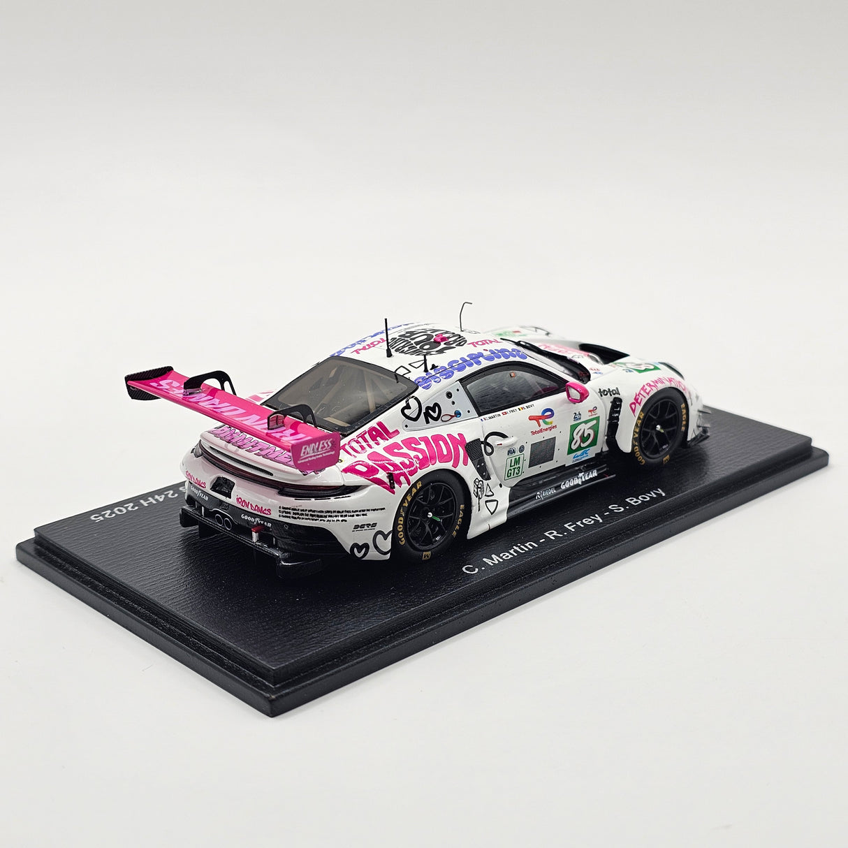 Spark Porsche 911 GT3 R LMGT3 #85 Iron Dames 24 Hours of Le Mans 2025 1/43 Scale S9302