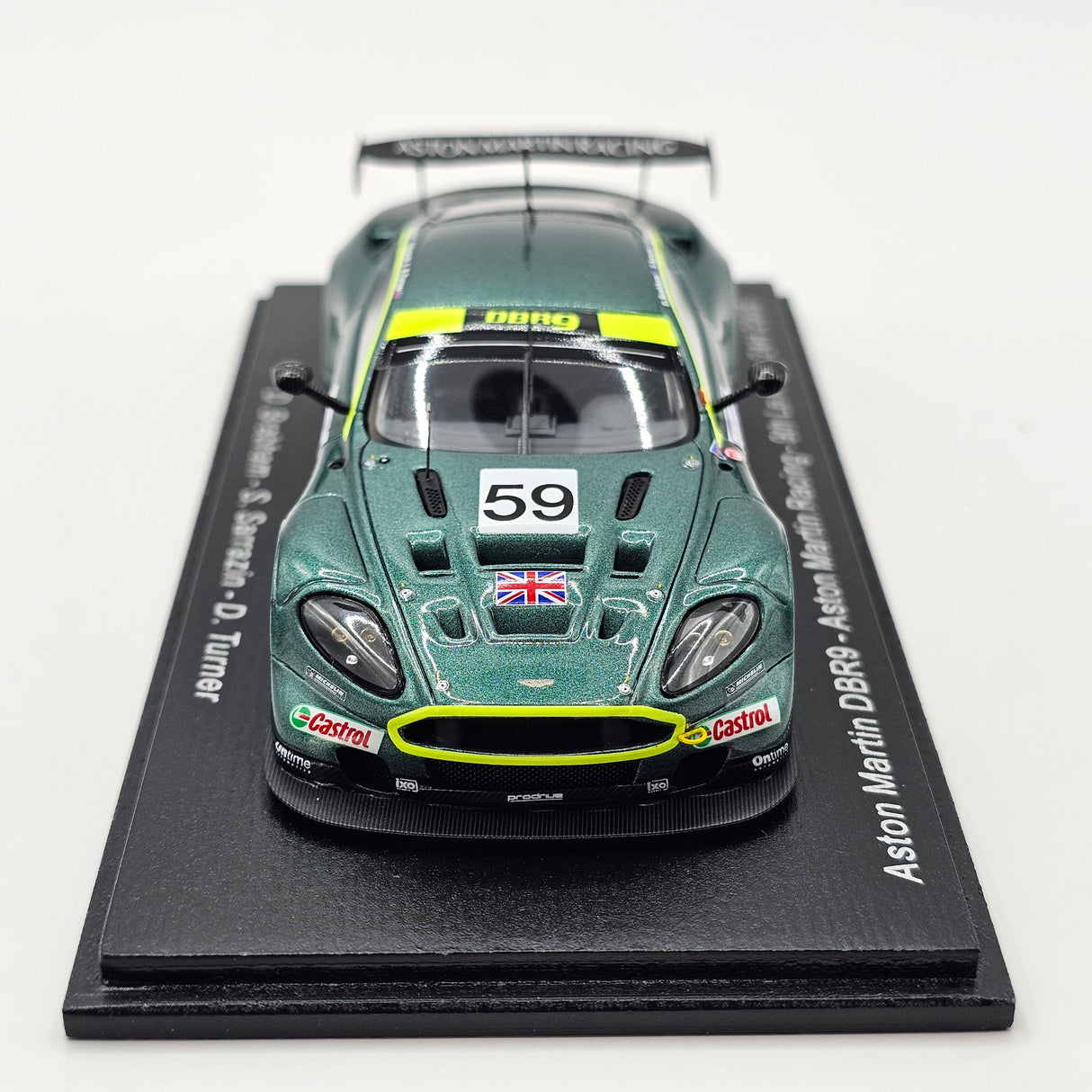 Spark Aston Martin DBR9 #59 Aston Martin Racing 24Hrs Le Mans 2005 1/43 Scale