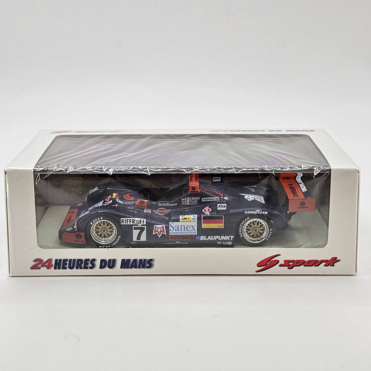 Spark TWR Porsche WSC-95 #7 Joest Racing 24Hrs Le Mans 1996 Winner 1/43 Scale