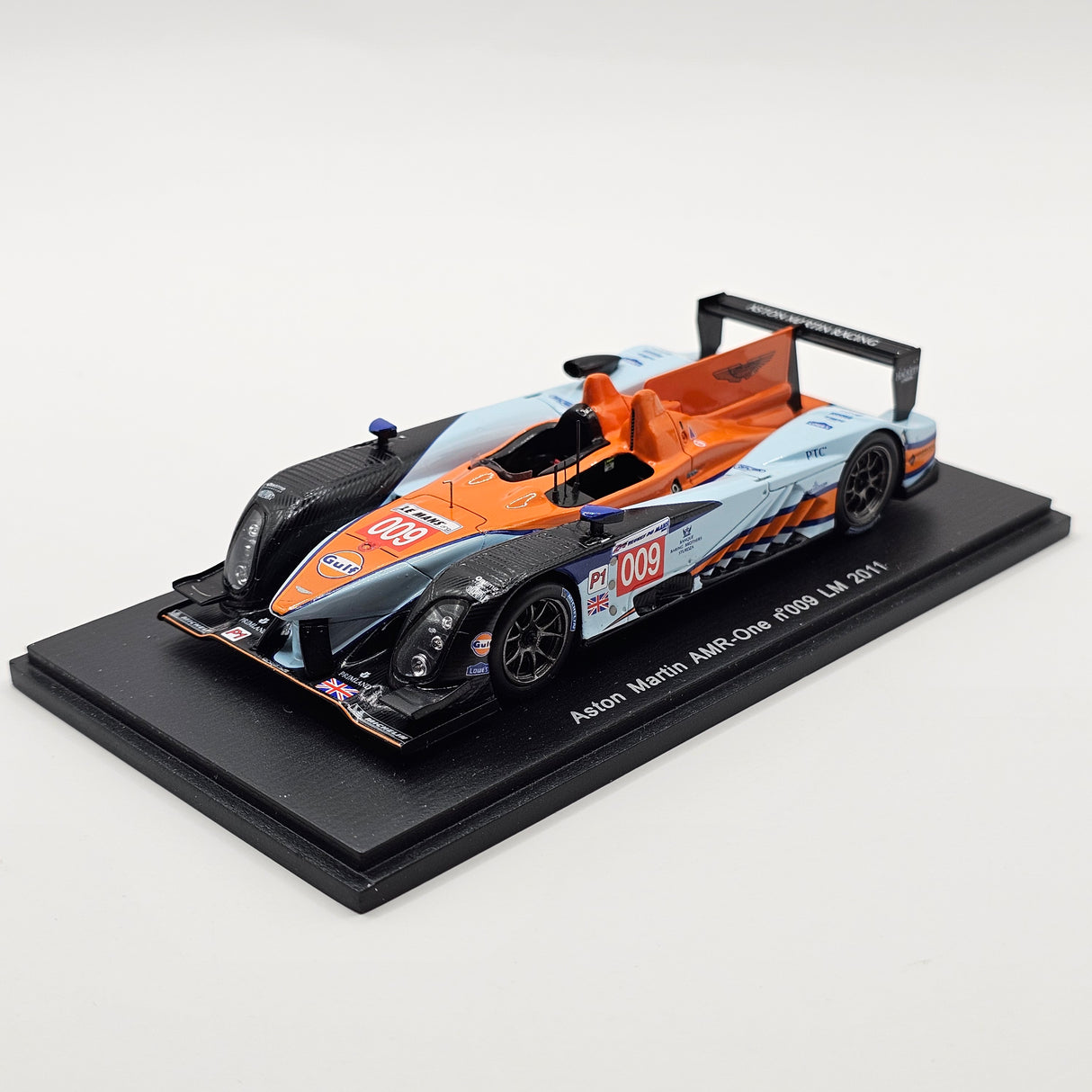 Spark Aston Martin AMR-One #009 Aston Martin Racing 24Hrs Le Mans 2011 1/43 Scale