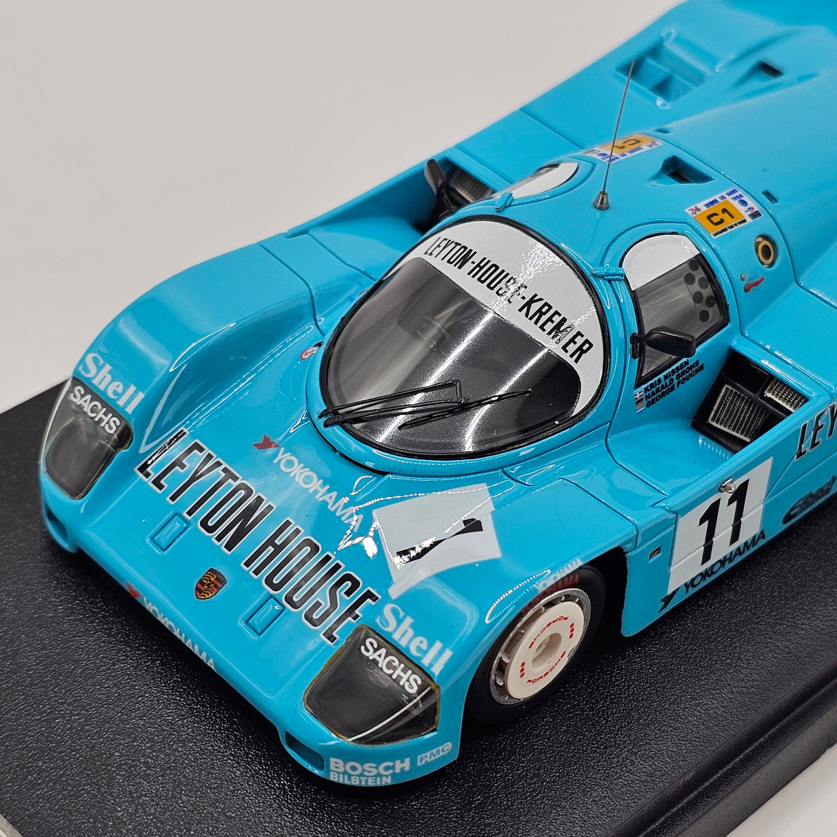 Make Up Vision Porsche 962C #11 Kremer Racing 24Hrs Le Mans 1988 1/43 Scale
