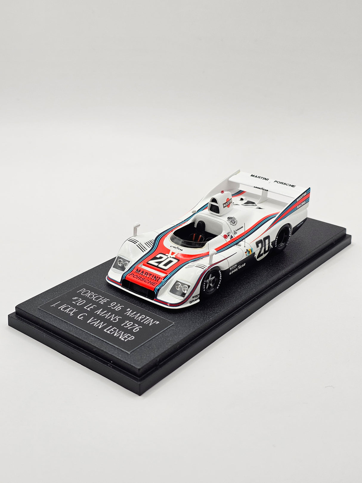 Spark Porsche 936 #20 Martini Racing Porsche Winner 24Hrs Le Mans 1976 1/43 Scale