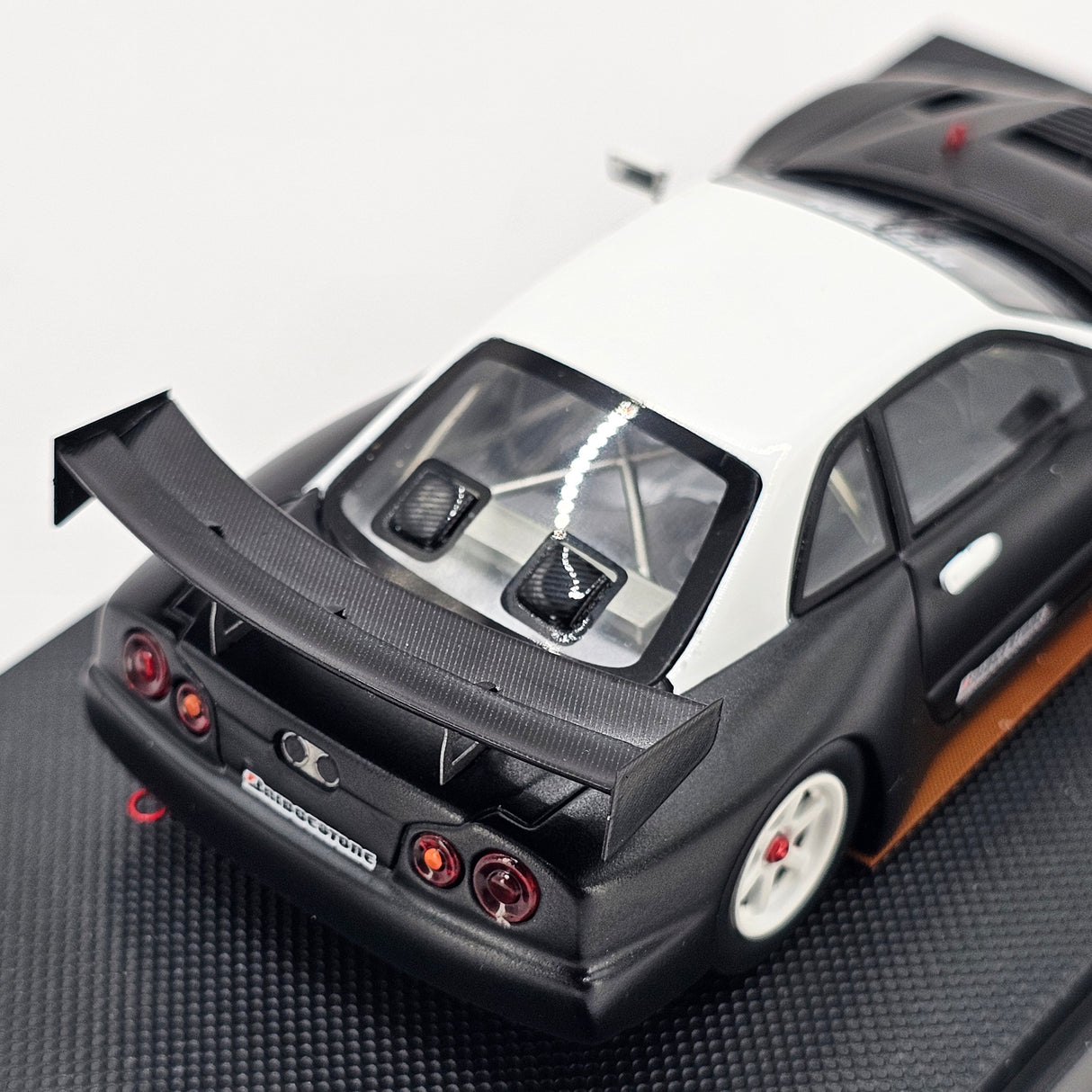 EBBRO P4 Nissan Skyline R34 GT-R NISMO JGTC GT500 1999 Test Car 1/43 Scale