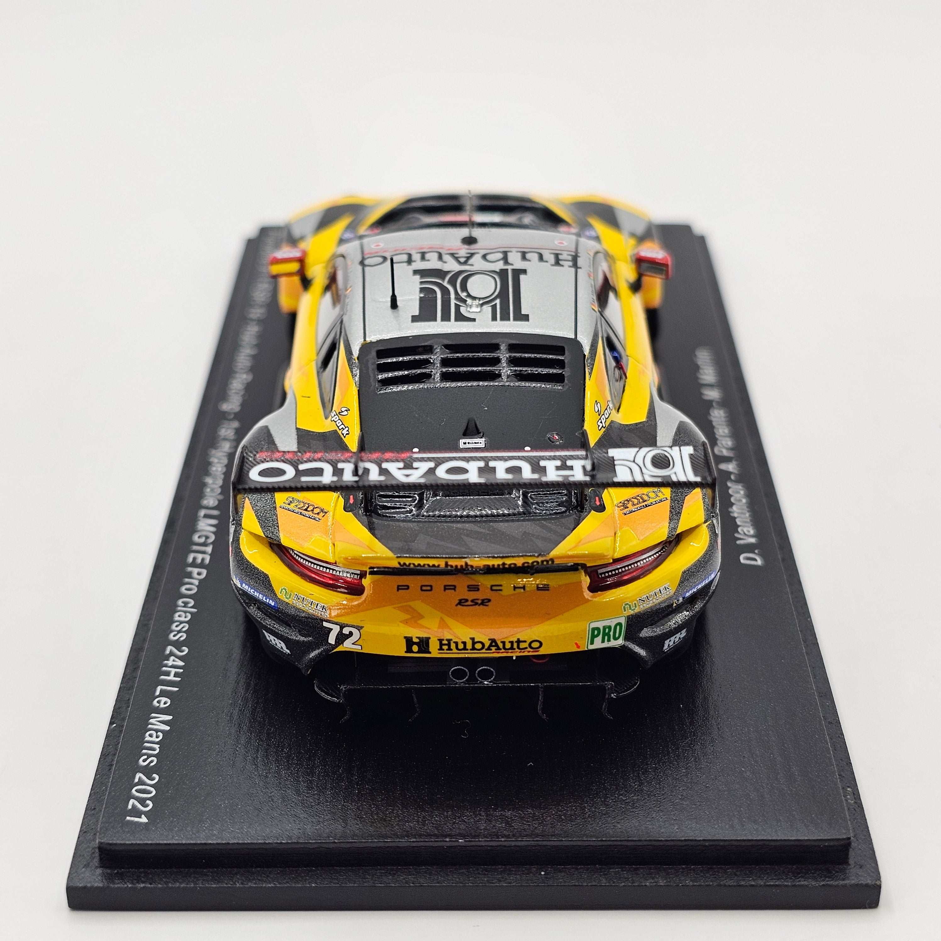 ミニカー 1/43 Porsche 911 RSR-19 HubAuto Racing Spark Porsche 911 RSR-19 #72 HubAuto Racing 24Hrs Le Mans 2021 1/43 Sc