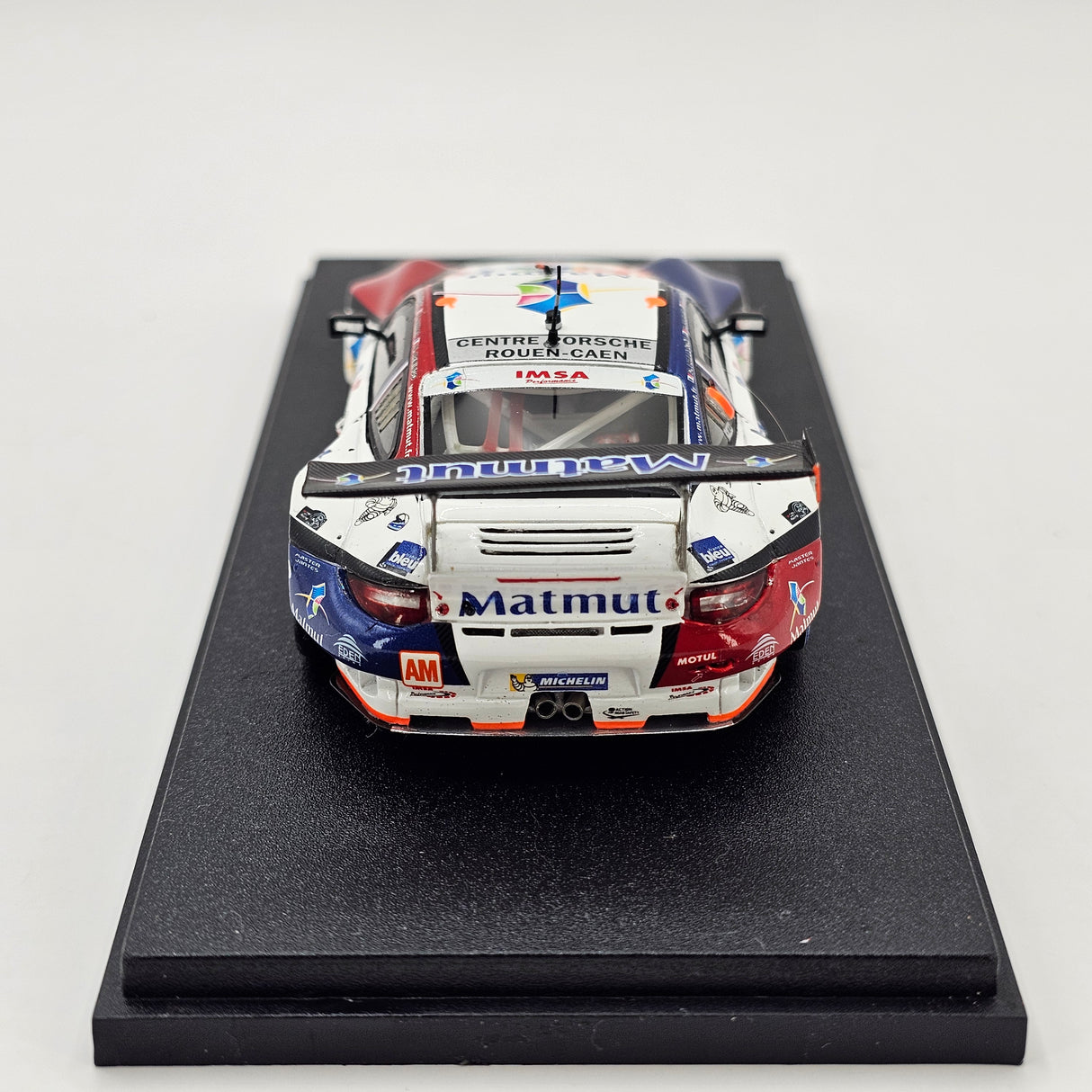 Spark Porsche 997 GT3-RSR #76 Performance Matmut 24Hrs Le Mans 2014 1/43 Scale