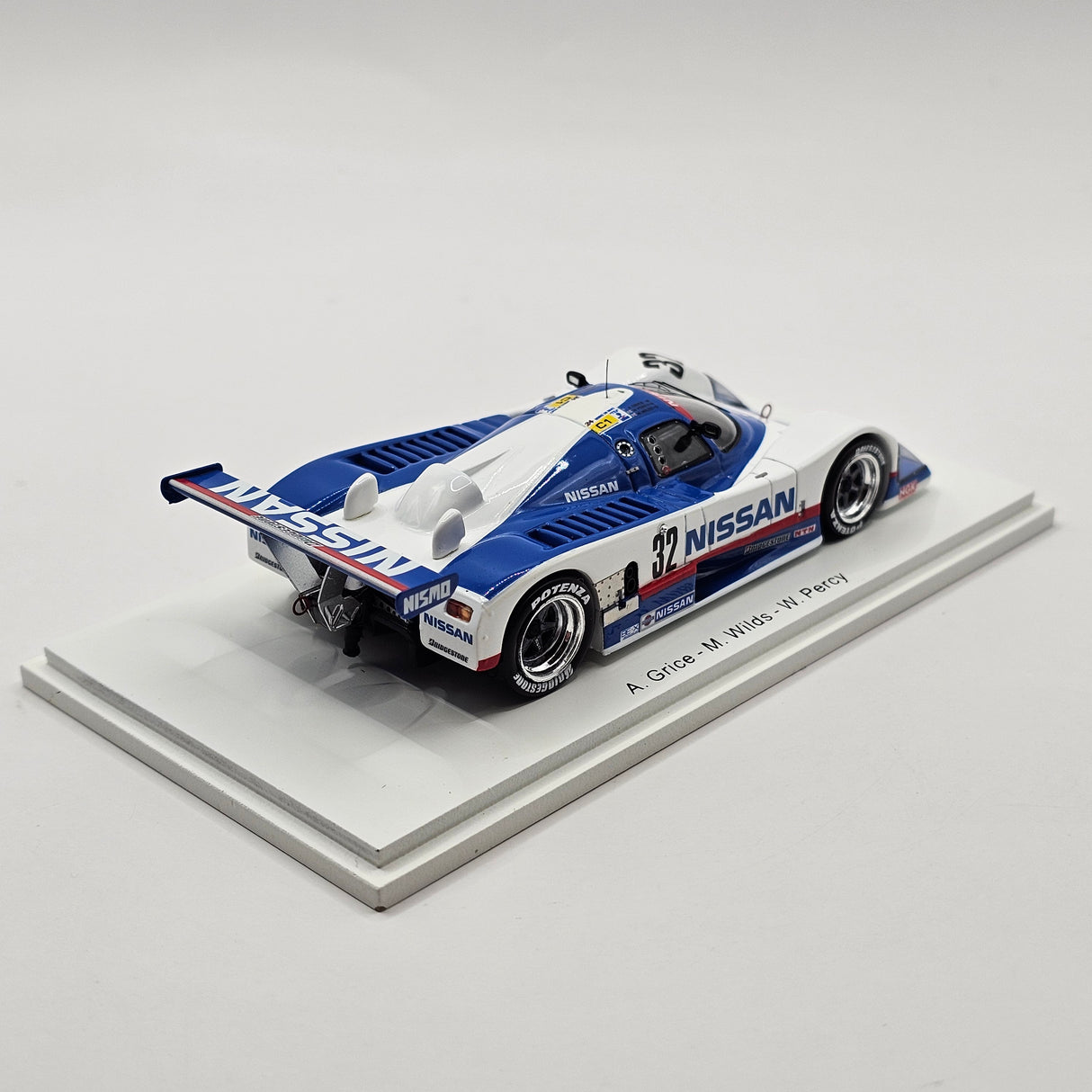 Spark March Nissan R88C #32 Team Nissan Motorsport Le Mans 1988 1/43 Scale