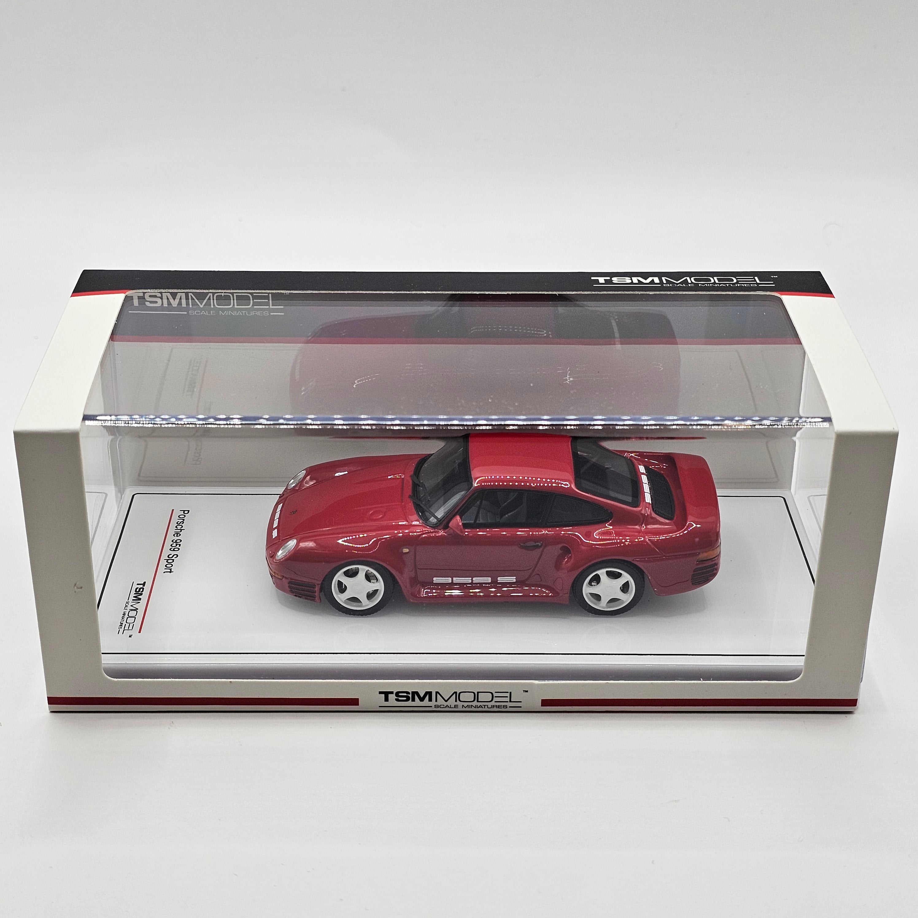 TrueScale Miniatures TSM MODEL 1/43 ロータス エミーラ マグマレッド 完成品 TSM430589