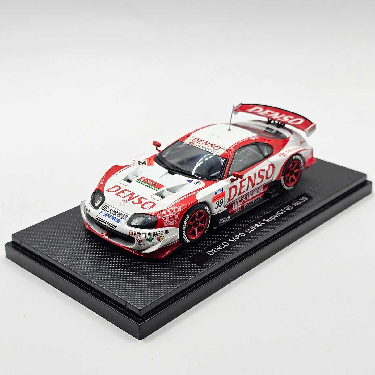 EBBRO Toyota Supra #39 Denso Team SARD Super GT GT500 2005 1/43 Scale