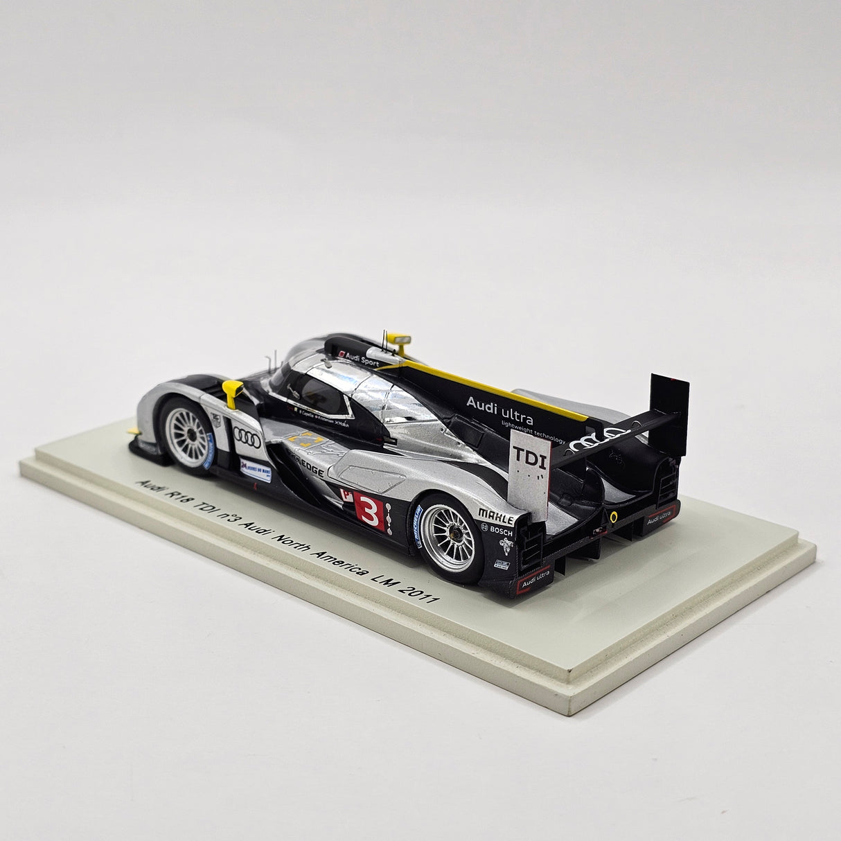 Spark Audi R18 TDI #3 Audi North America Le Mans 2011 1/43 Scale S2517