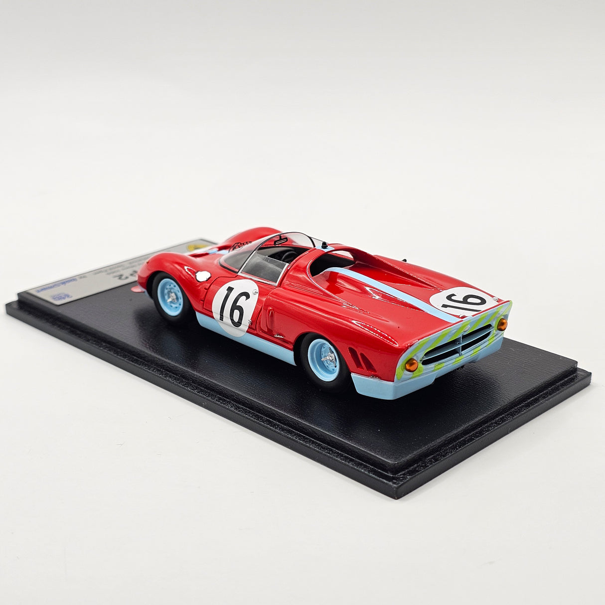 Looksmart Ferrari 365 P2 #16 Maranello Concessionaires 24Hrs Le Mans 1966 1/43 Scale