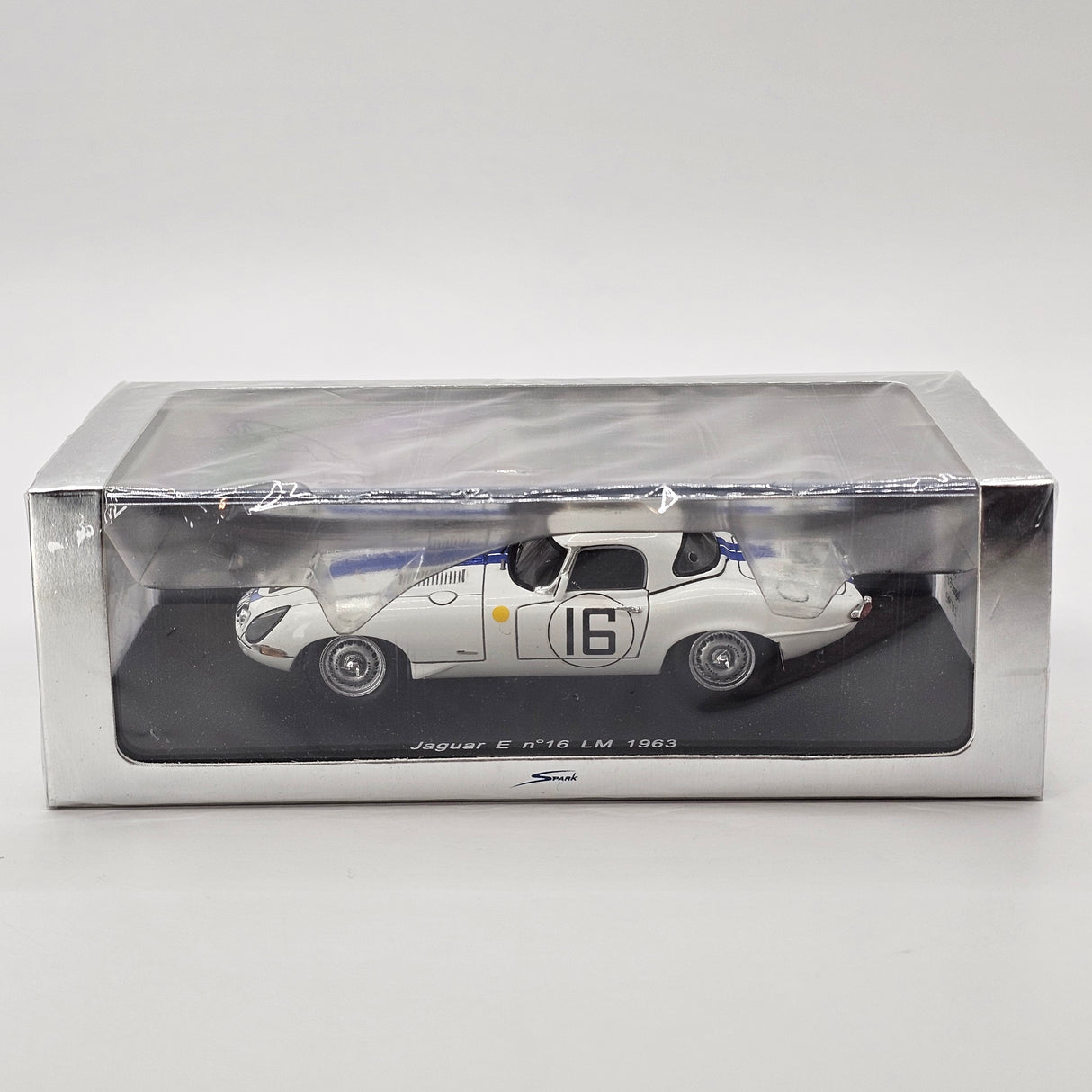 Spark Jaguar E-Type Lightweight #16 Briggs Cunningham 24Hrs Le Mans 1963 1/43 Scale