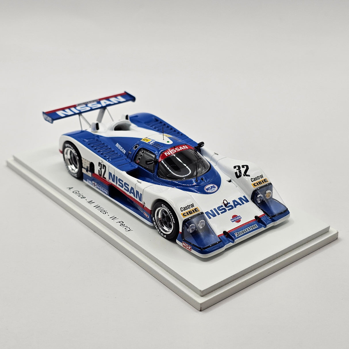 Spark March Nissan R88C #32 Team Nissan Motorsport Le Mans 1988 1/43 Scale