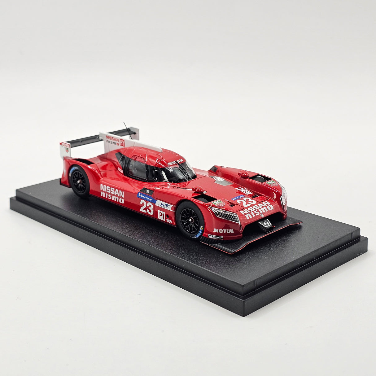EBBRO Nissan GT-R LM Nismo #23 NISMO Launch Version 1/43 Scale 45250