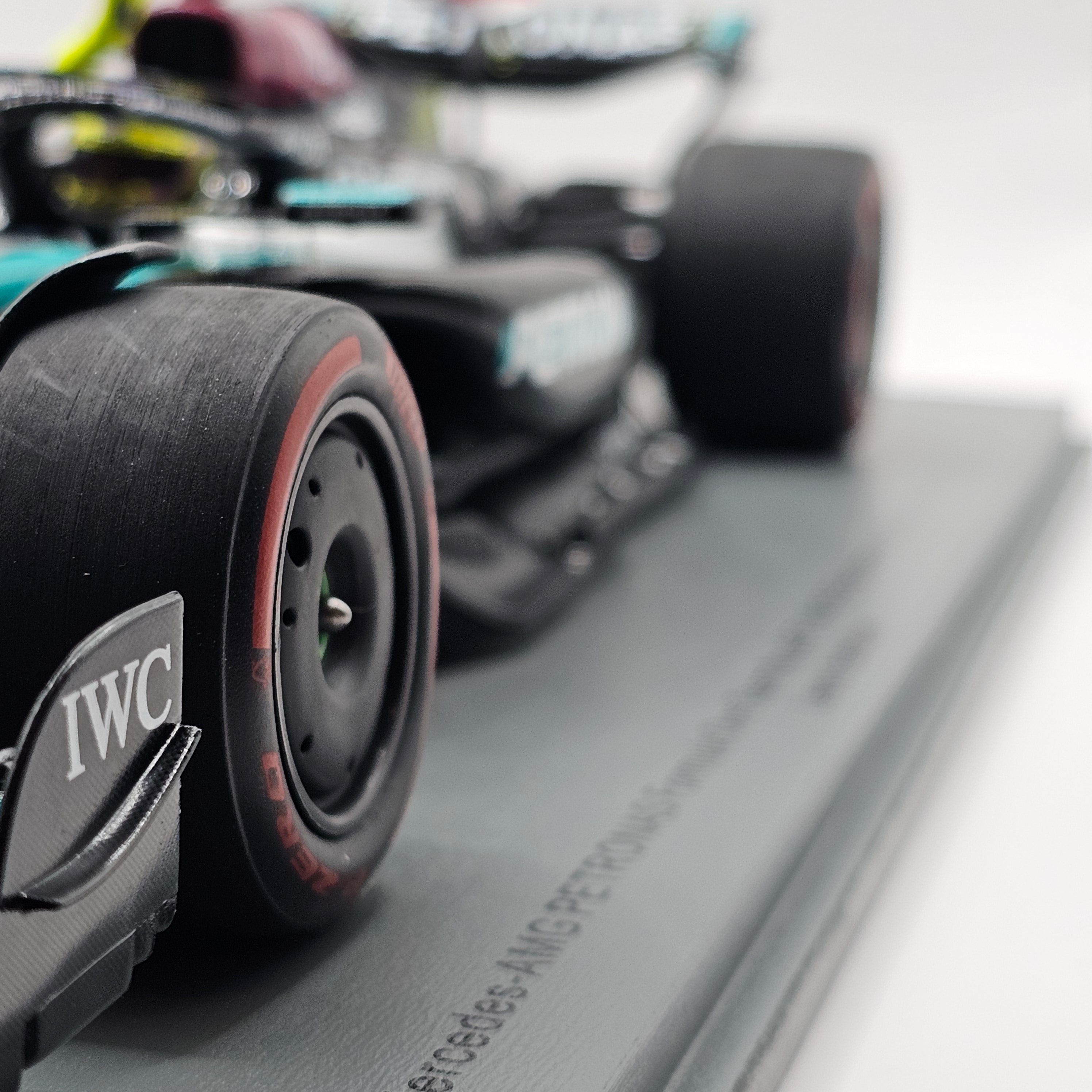 Spark Mercedes-AMG F1 W15 #44 Hamilton Winner British F1 GP 2024 1/18