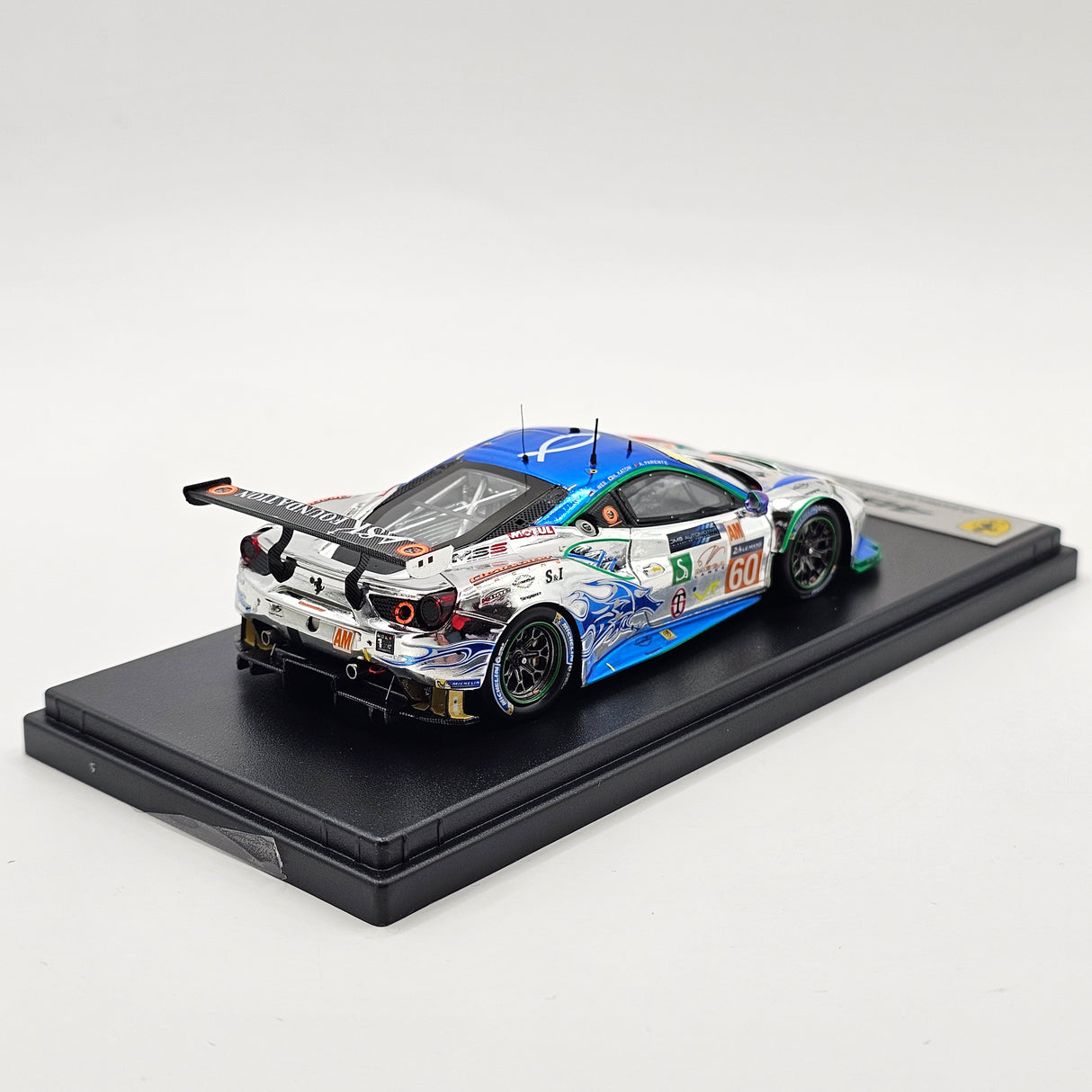 Looksmart Ferrari 488 GTE #60 Clearwater Racing 24Hrs Le Mans 2017 1/43 Scale