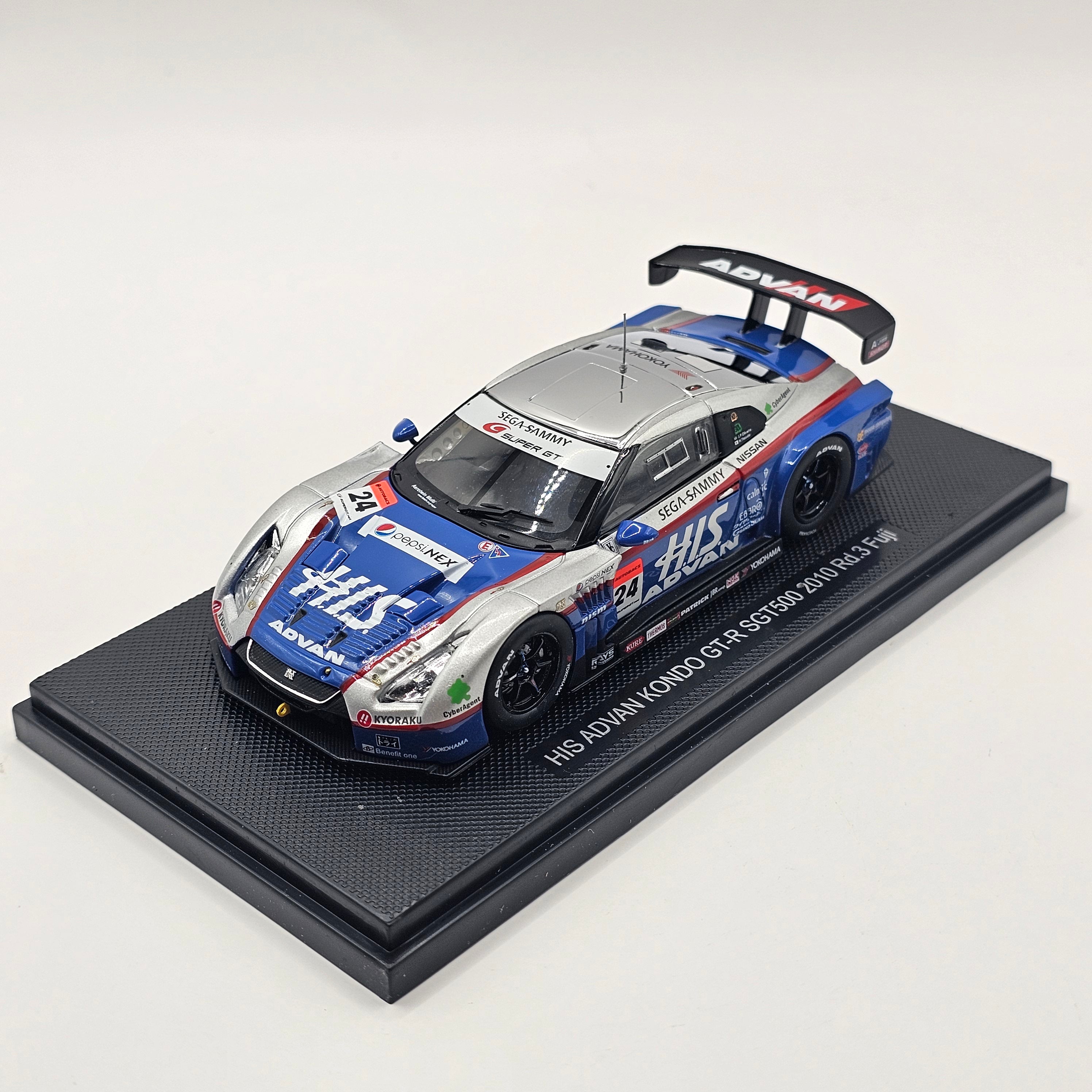 EBBRO 日産 GT-R R35 SUPER GT #24 advan Rare EBBRO His ADVAN Kondo Nissan GT-R Super GT 2009 1:43 R35