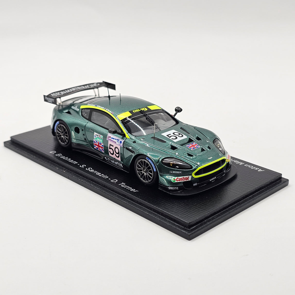 Spark Aston Martin DBR9 #59 Aston Martin Racing 24Hrs Le Mans 2005 1/43 Scale