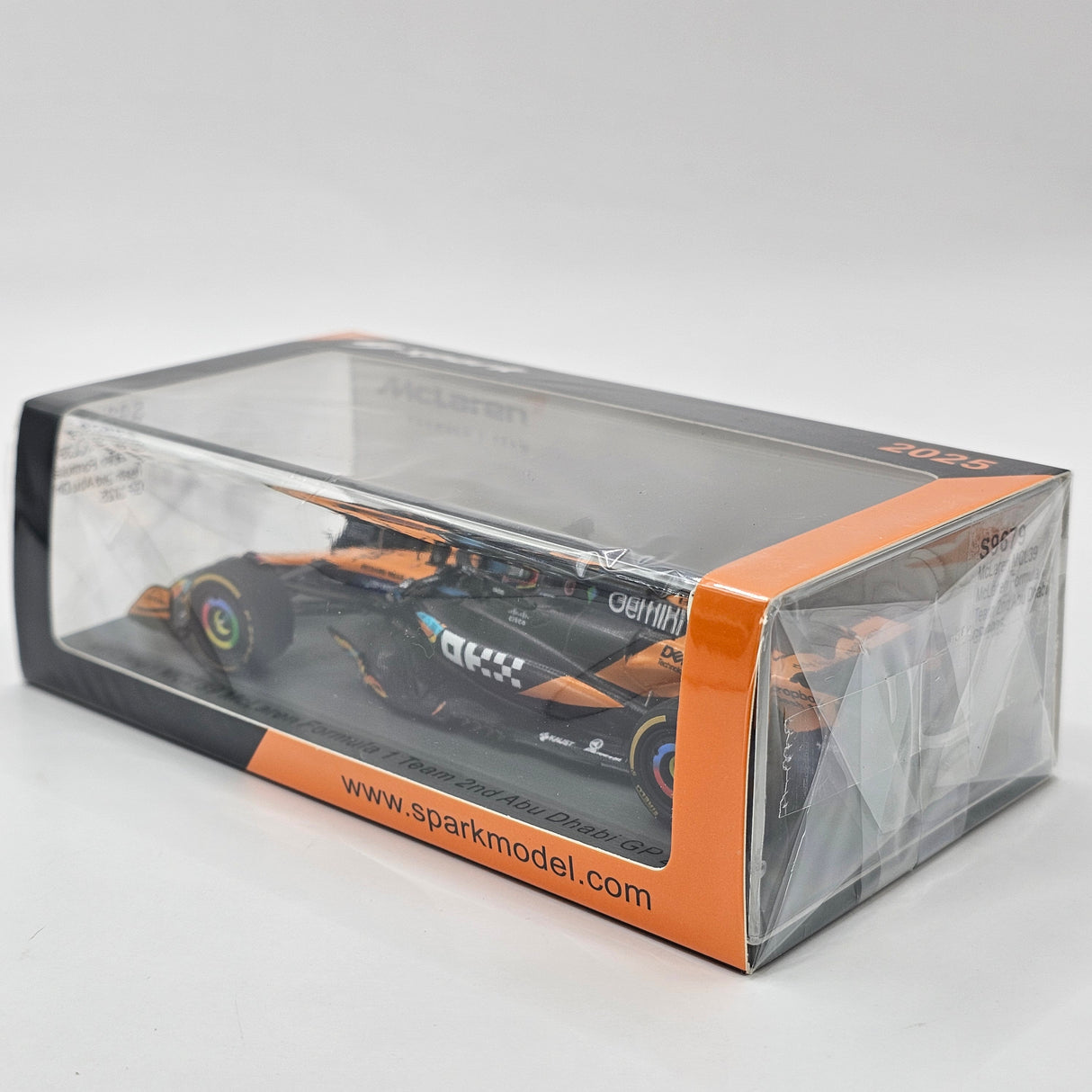 Spark McLaren MCL39 #81 Oscar Piastri Abu Dhabi F1 GP 2025 2nd 1/43 Scale S9679