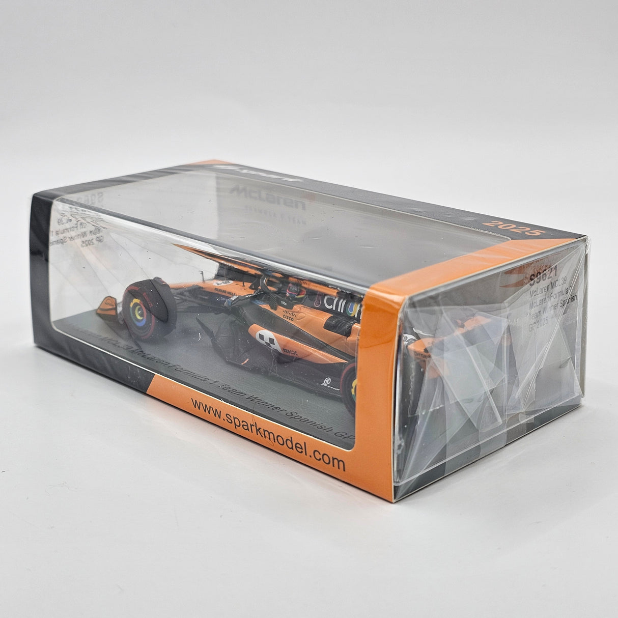 Spark McLaren MCL39 #81 Oscar Piastri Spanish F1 GP 2025 Winner 1/43 Scale S9621