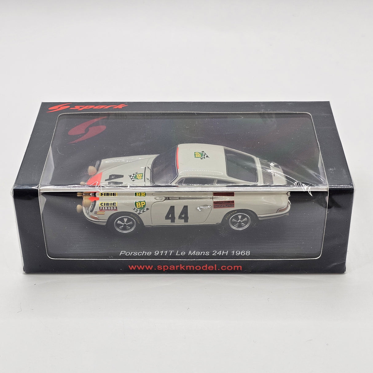 Spark Porsche 911T #44 Auguste Veuillet 24Hrs Le Mans 1968 1/43 Scale S9739