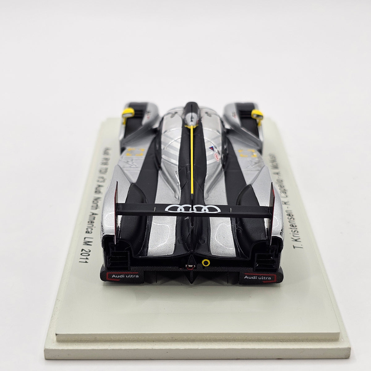 Spark Audi R18 TDI #3 Audi North America Le Mans 2011 1/43 Scale S2517