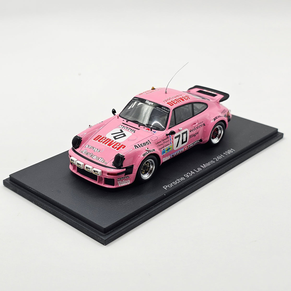 Spark Porsche 934 #70 T. Perrier 24Hrs Le Mans 1981 1/43 Scale S9846